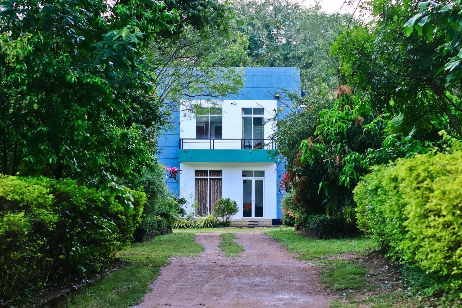 Peacock Resort Anuradhapura Bagian luar foto
